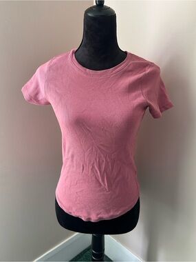 Medium Streetwear Society Fitted Tee